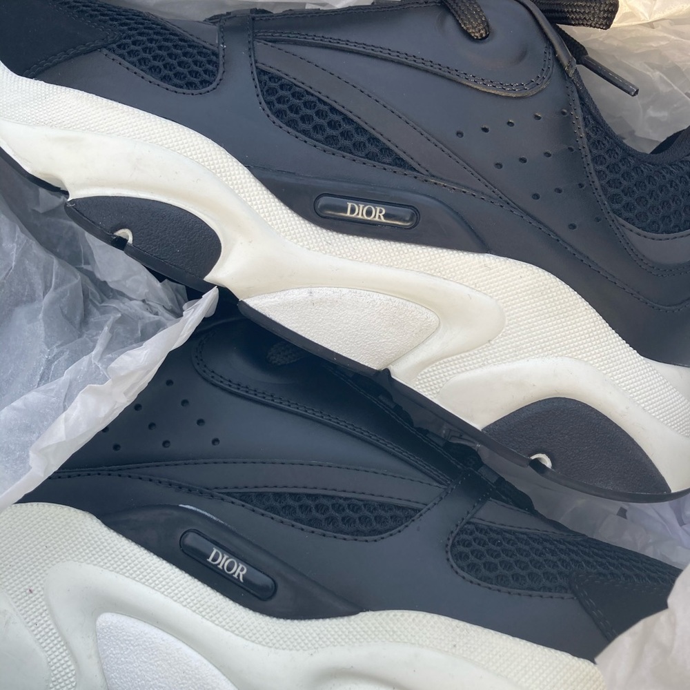 Dior B22 Black/White Sz:8